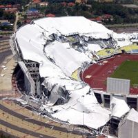 Malaysia: Roof over Terengganu stadium collapsed again!