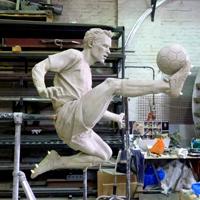 London: Arsenal preparing Bergkamp’s statue