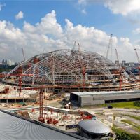 Singapore: Record dome closer