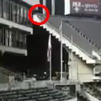 USA: Suicide attempt at Oakland Coliseum