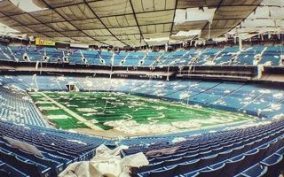 USA: The misery of abandoned Silverdome