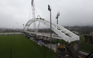 Bilbao: Legendary arch mounted at training stadium