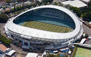 Sydney: Two smaller stadiums instead of saving large ones?