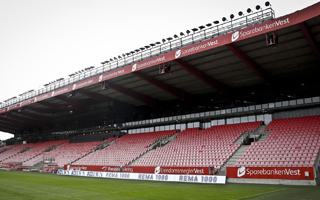 Norway: Glass windows fell onto fans in Bergen