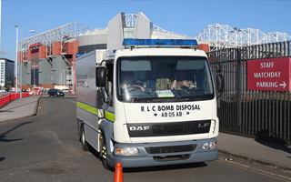 Manchester: Costly bomb scare at Old Trafford