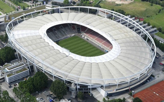 Stuttgart: Mercedes-Benz Arena with new roof in 2017