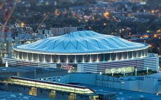 atlanta falcons stadium at night