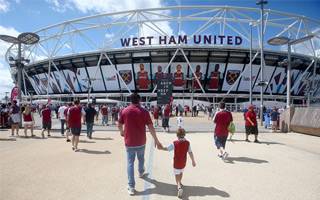 London: Hammers fans dilemma – to sit, stand or fight?