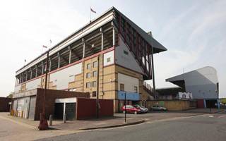 London: Upton Park demolition begins