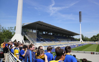 Germany: New, smaller floodlight masts in Jena