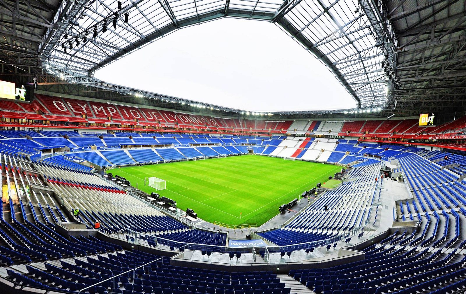 Lyon Naming Deal Signed Now Its Groupama Stadium 6387