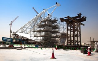 Qatar 2022: First prefabs of Zaha Hadid's dome are in place