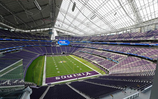 Minneapolis: U.S. Bank Stadium needs to buy curtains