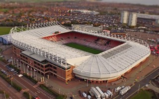 Sunderland: Supporters replace seats at Stadium of Light