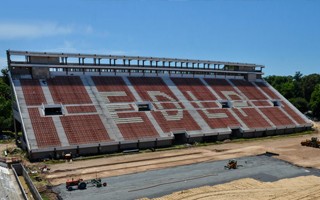 La Plata: Estudiantes waiting for the playing field