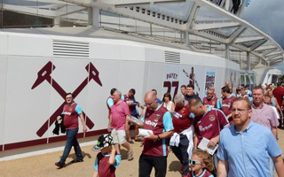 London: West Ham honour Billy Bonds with east stand