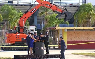 Miami: Lockhart Stadium demolition begins