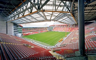 Kaiserslautern: Investor to take over at 1. FCK and stadium?