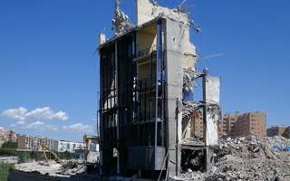 Madrid: Final piece of Vicente Calderón falls