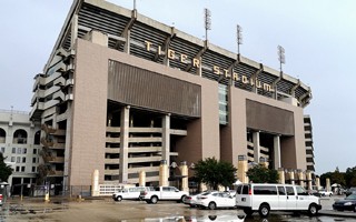 New Orleans Saints in talks to move home games to LSU's Tiger Stadium