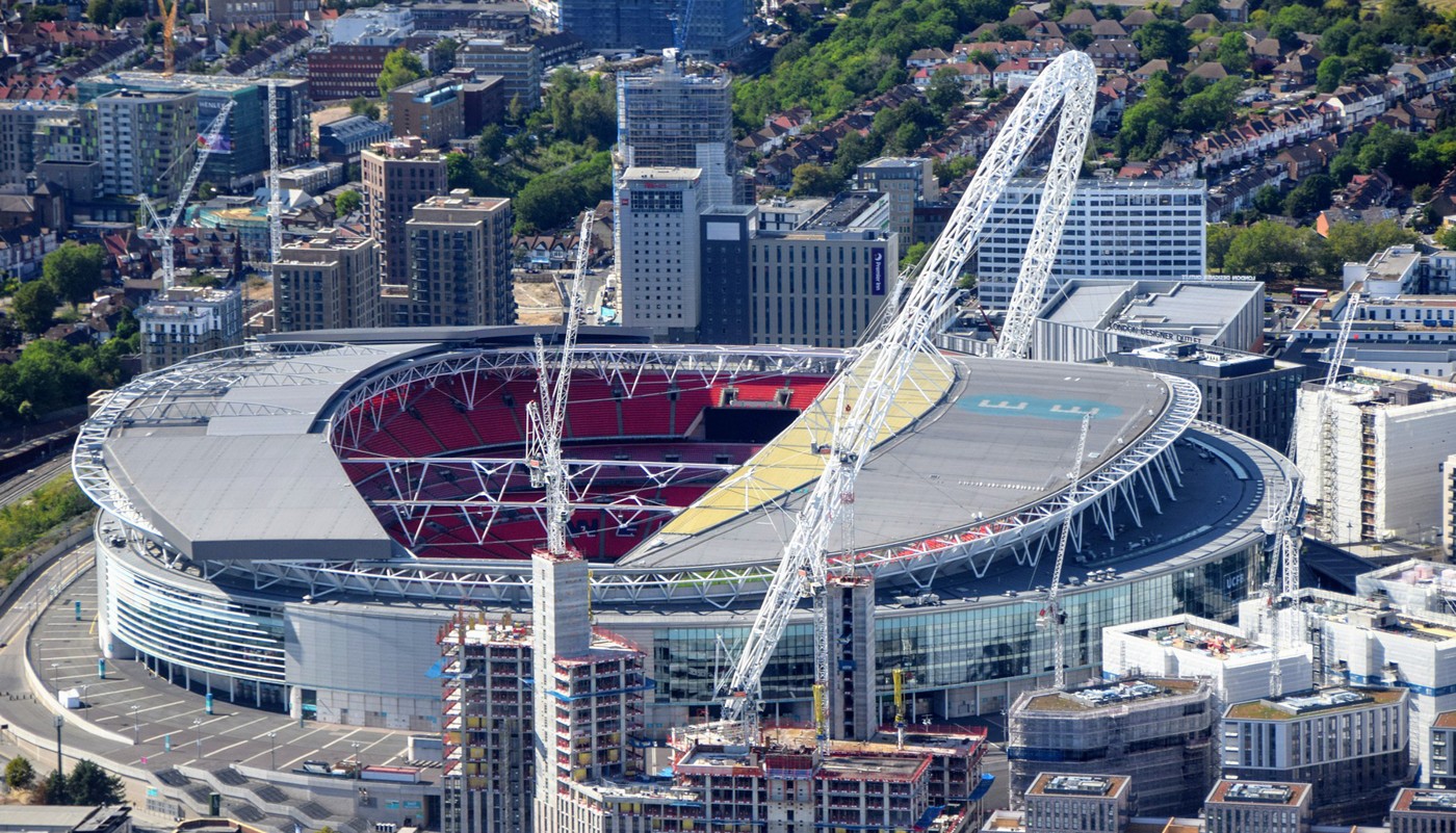 Wembley i Old Trafford najpopularniejsze