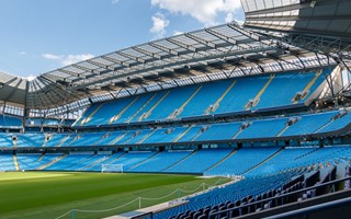 Manchester: City to replace seats with advertising