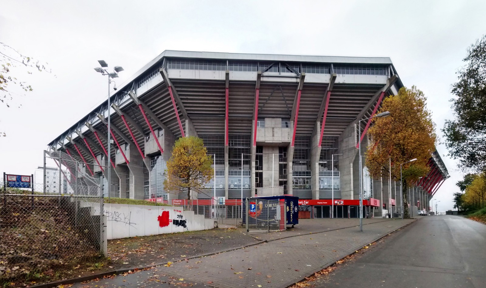 Fritz-Walterr-Stadion