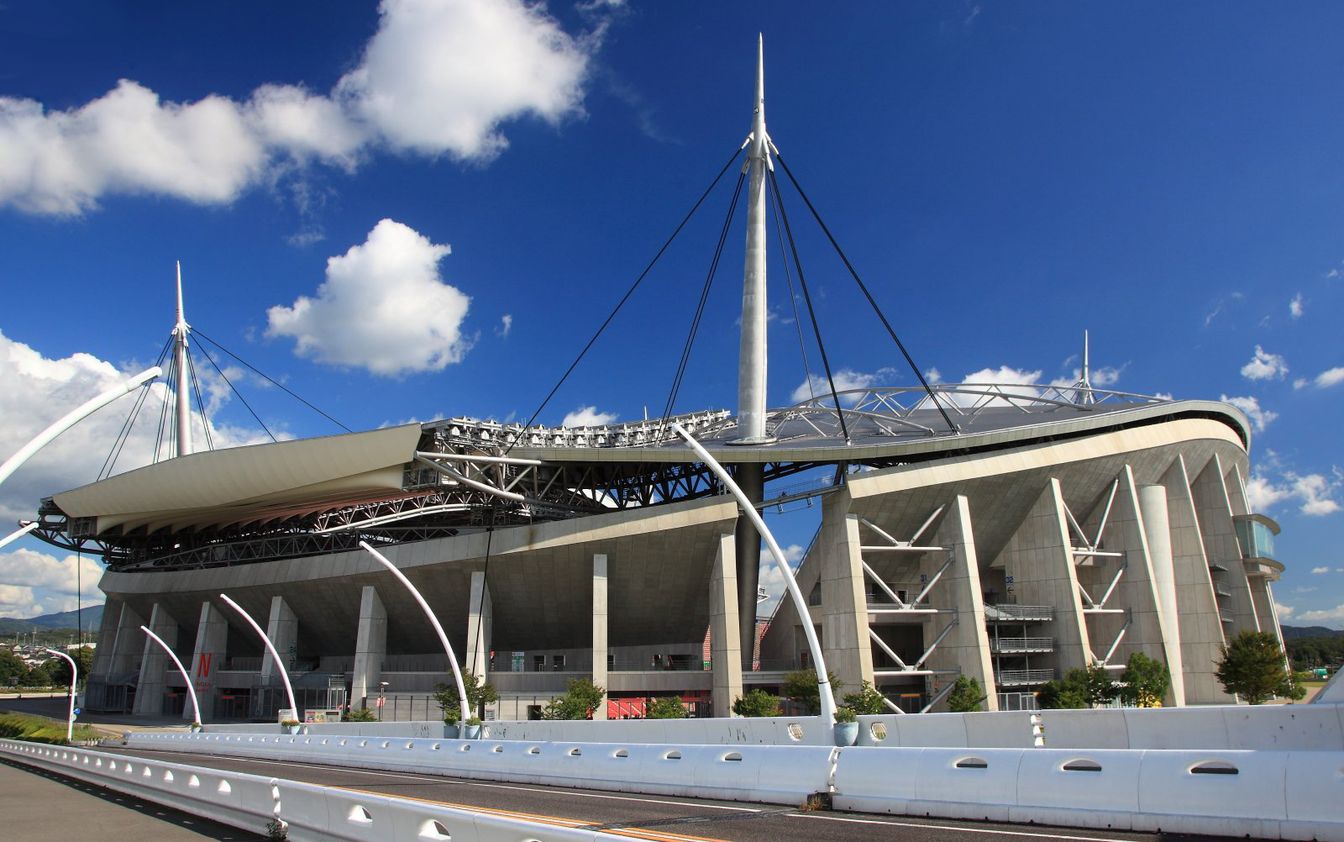 HKS unveils retractable-roof ballpark in Japan