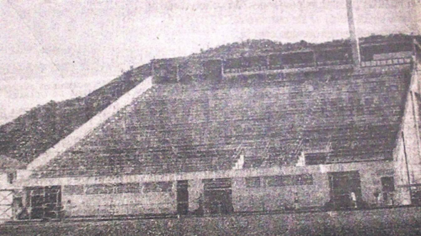 Estadio Urbano Caldeiro in 1955