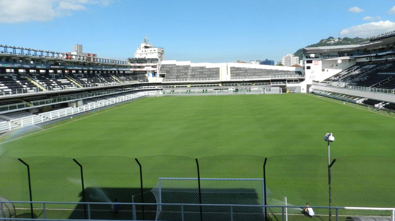 Estadio Urbano Caldeira - widok z trybun