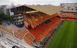 Spain: Valencia fights back against fans eating sunflower seeds in the stadium