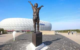 Germany: Statue of Gerd Müller erected in front of Allianz Arena