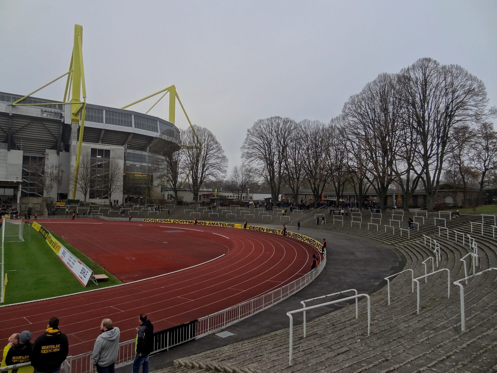 Datei:Stadion-Rote-Erde-Dortmund0001.JPG – Wikipedia
