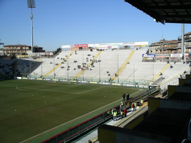 Stadio Ennio Tardini - Wikipedia