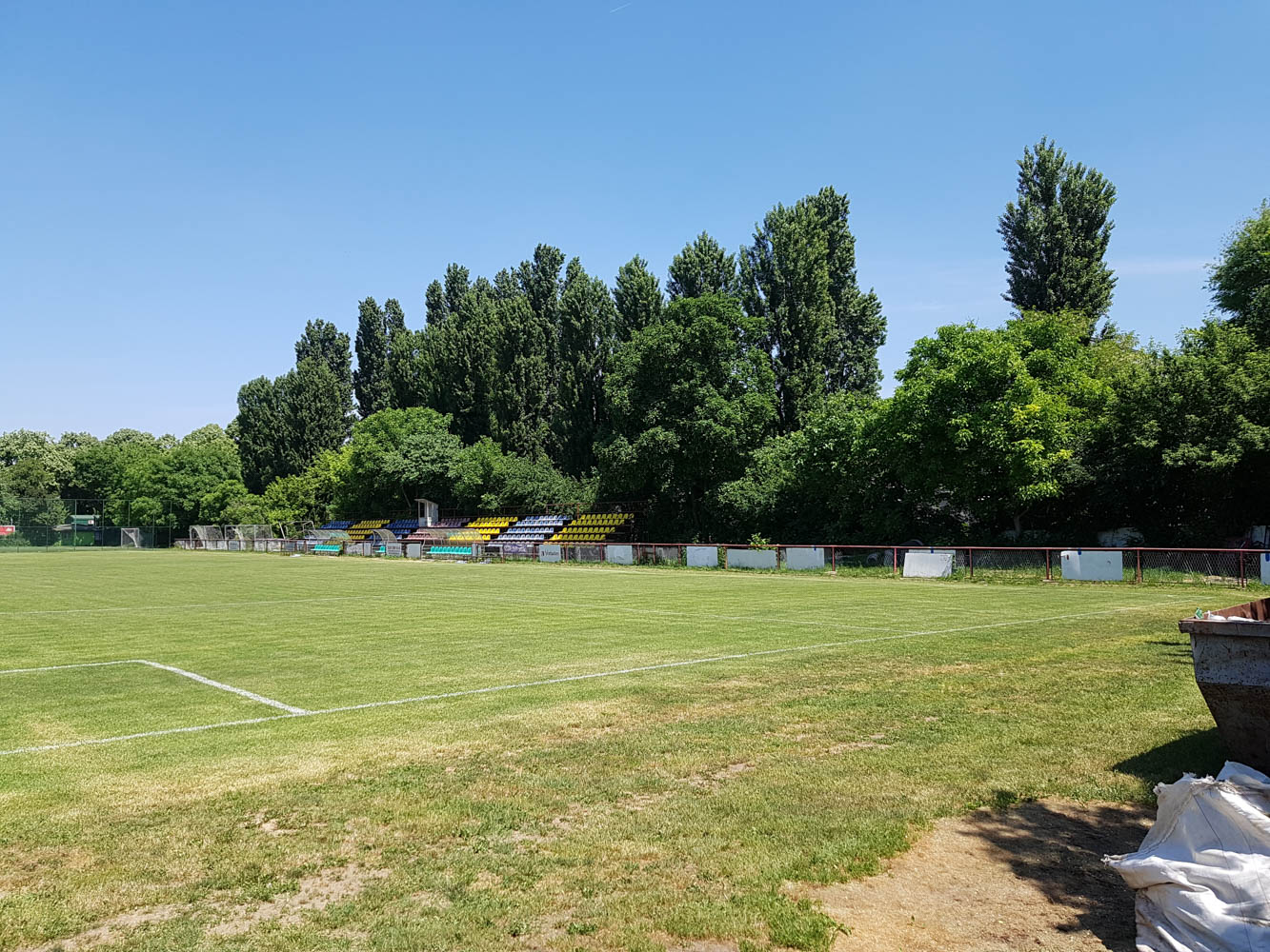 File:Stadion IMT Beograd.jpg - Wikimedia Commons