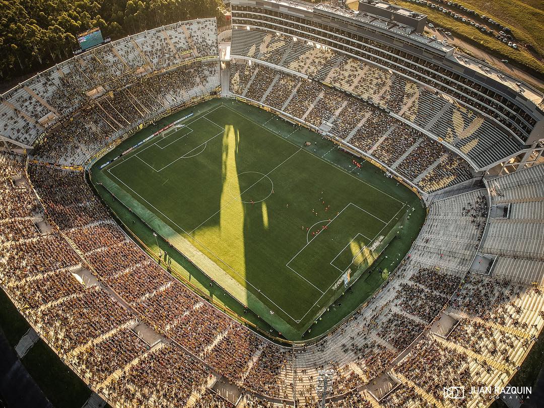 Championes de futbol Peñarol — Stadium