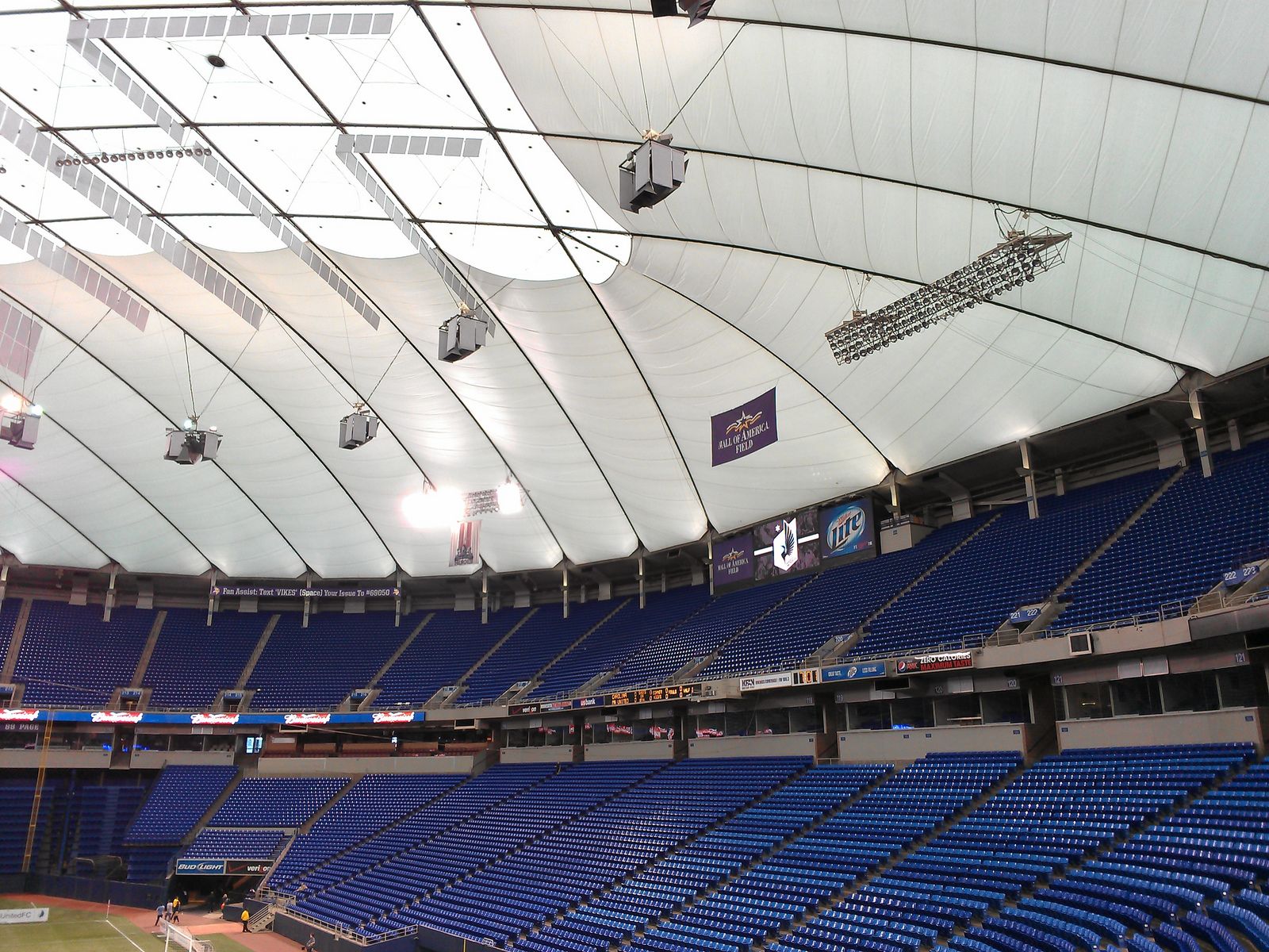 Historical: Hubert H. Humphrey Metrodome – Until 2013 – StadiumDB.com