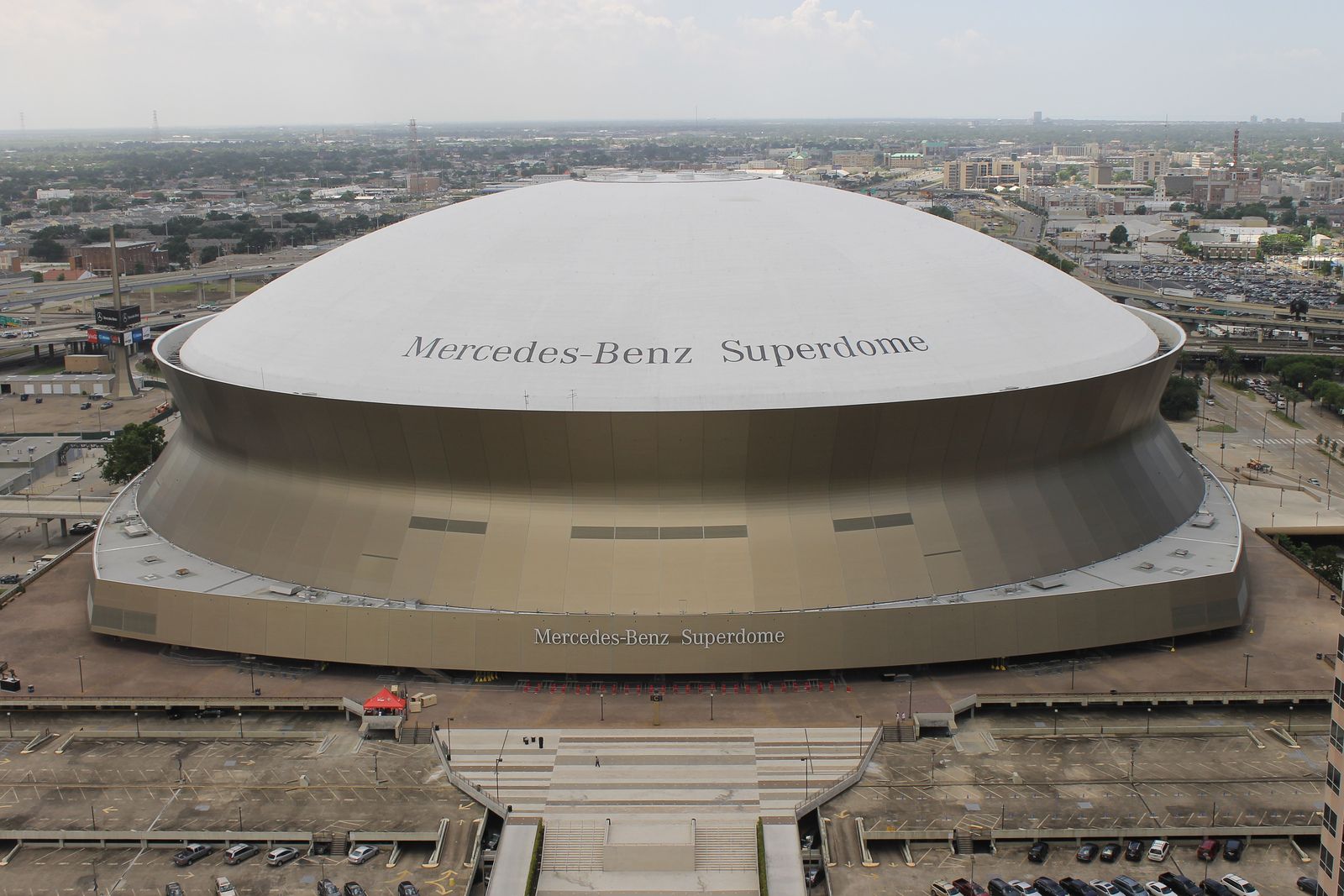The mercedes benz superdome #7