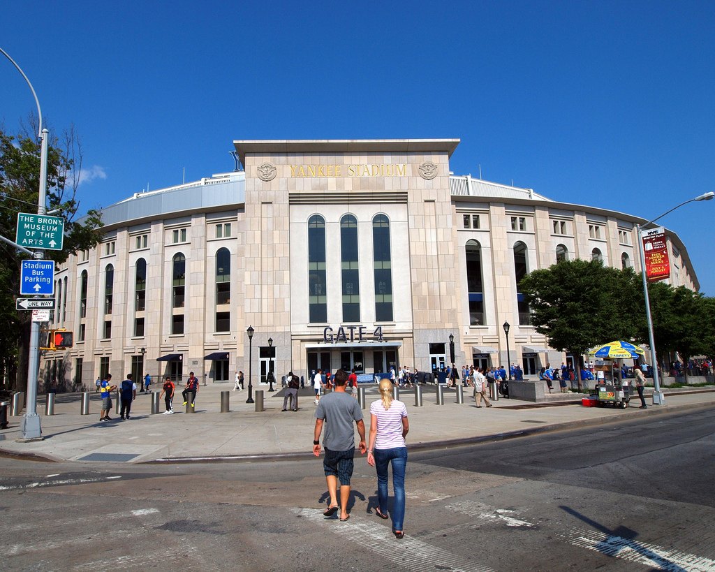 File:161st Street River Avenue Yankee Stadium ID.JPG - Wikipedia