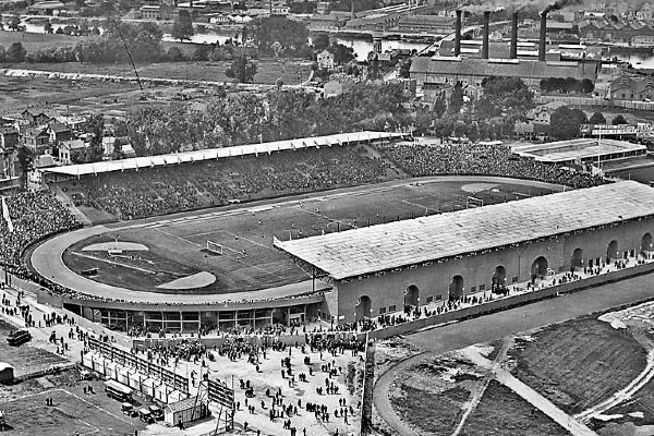 Stade Yves-du-Manoir