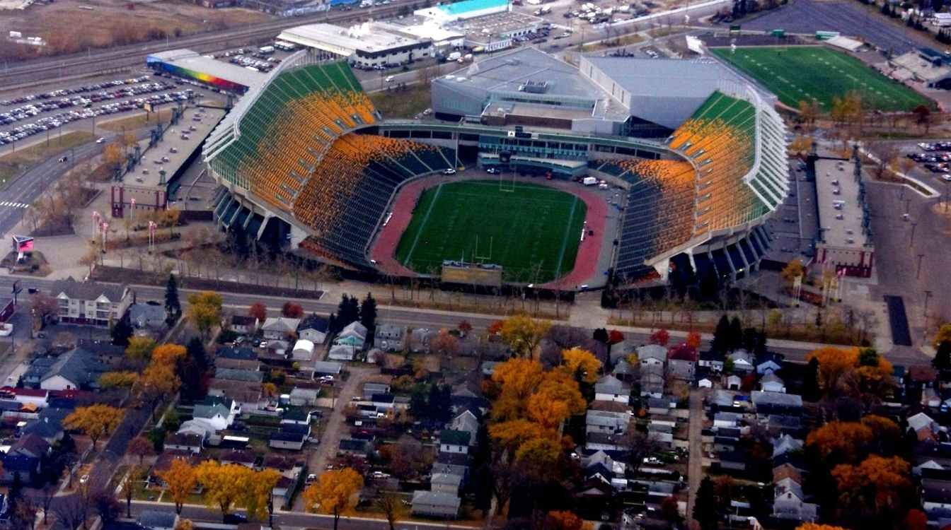 Commonwealth Stadium