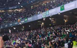 Spain: A rain of mascots at Real Betis stadium