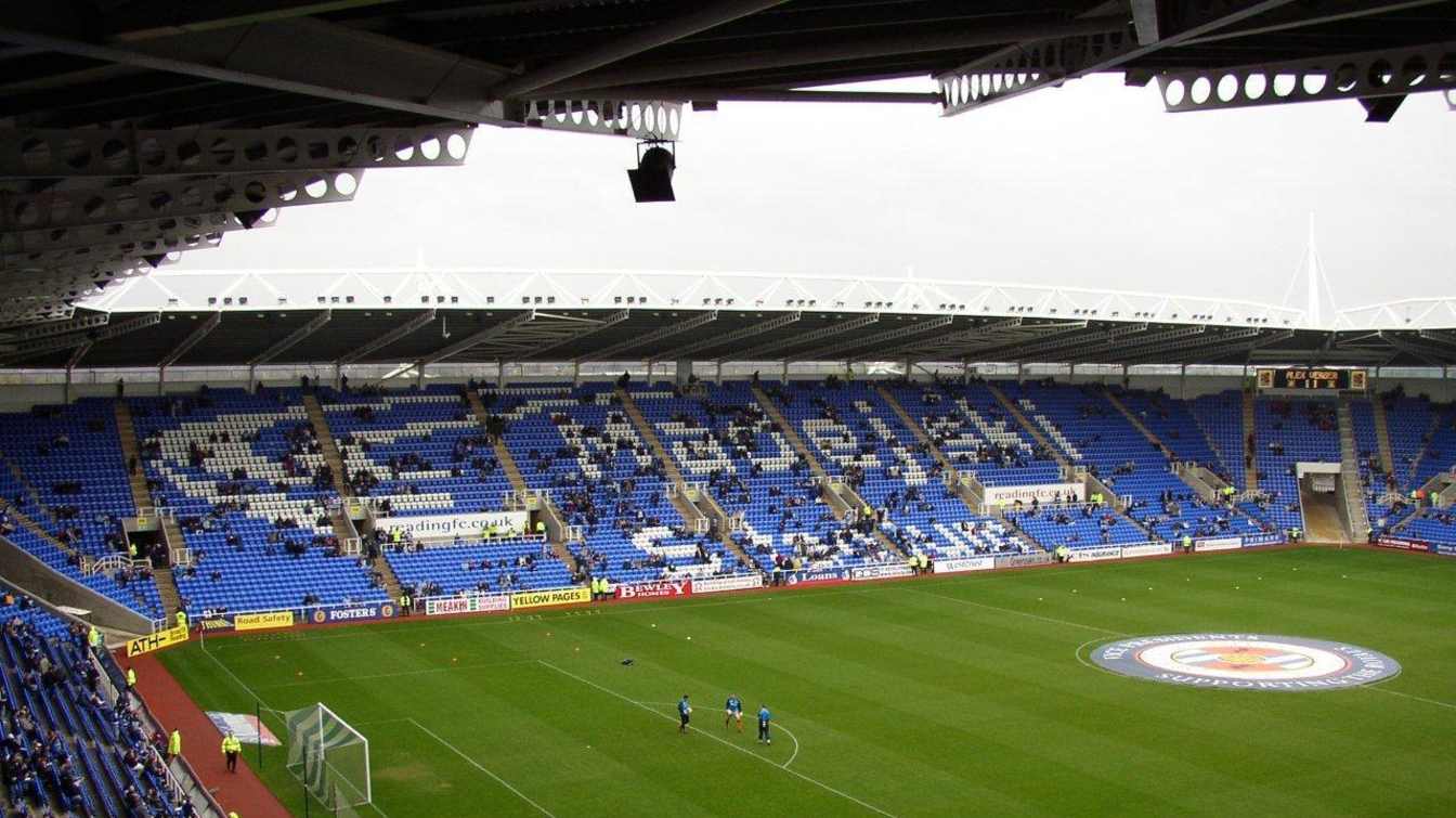 Select Car Leasing Stadium (Madejski Stadium)