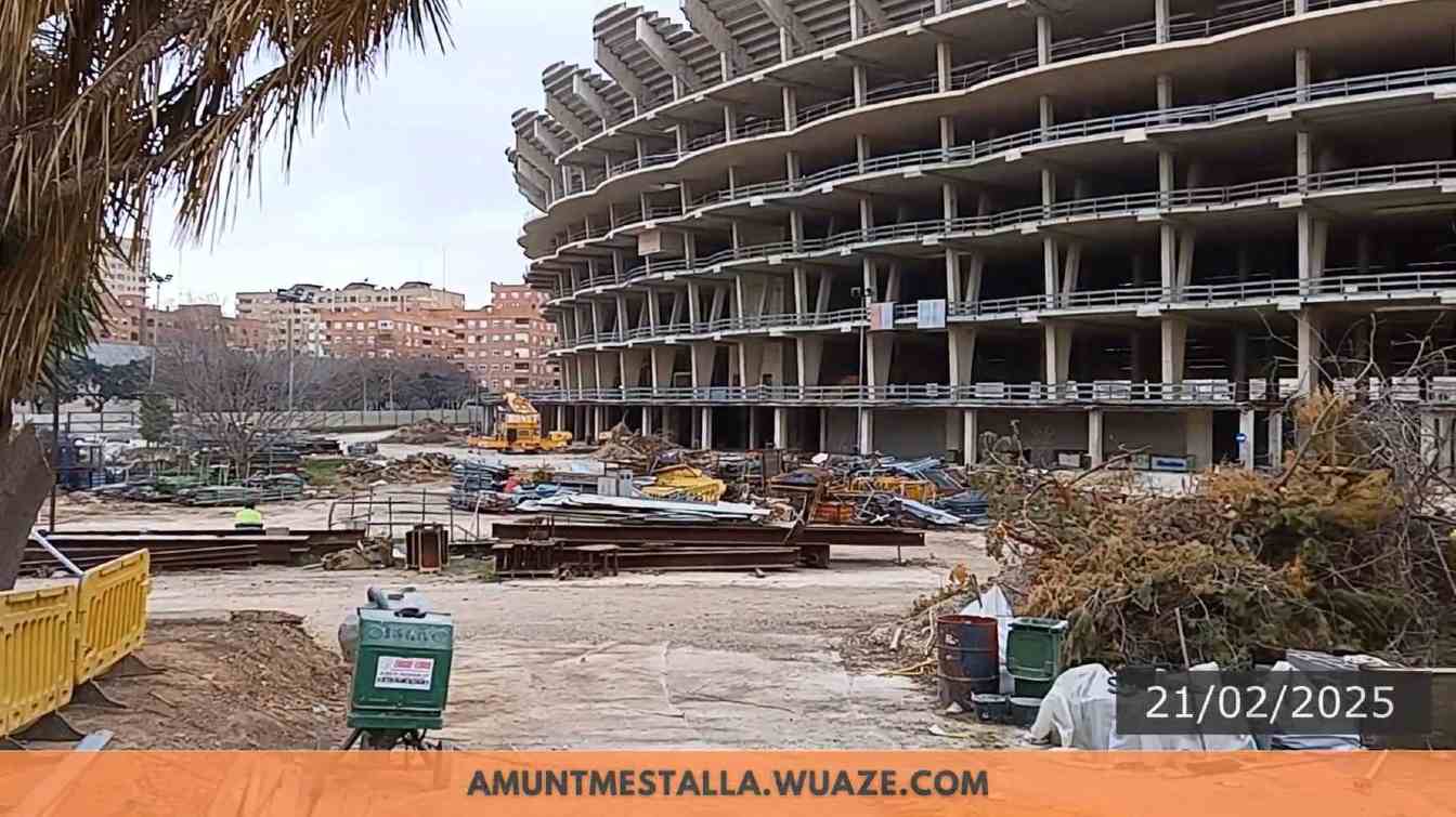 The ongoing preliminary work at Nou Mestalla mainly involves repairing damage in the structure.