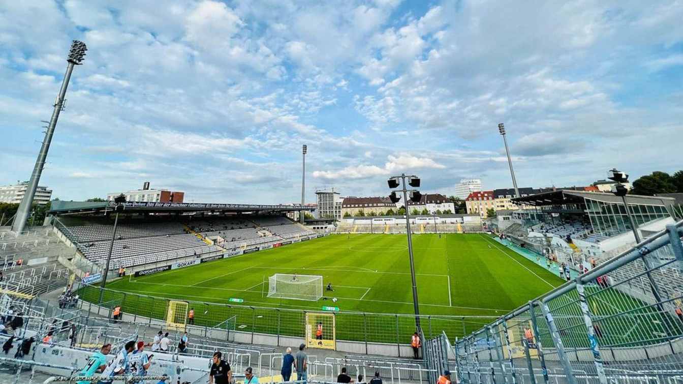 St&auml;dtisches Stadion an der Gr&uuml;nwalder Stra&szlig;e (Gr&uuml;nwalder Stadion, Sechzger Stadion) 