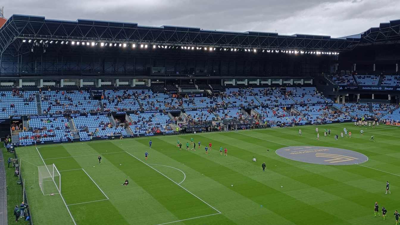 Increasing the capacity of Balaídos would mean another redevelopment of the Tribuna Stand, as it is the only one with only one level.