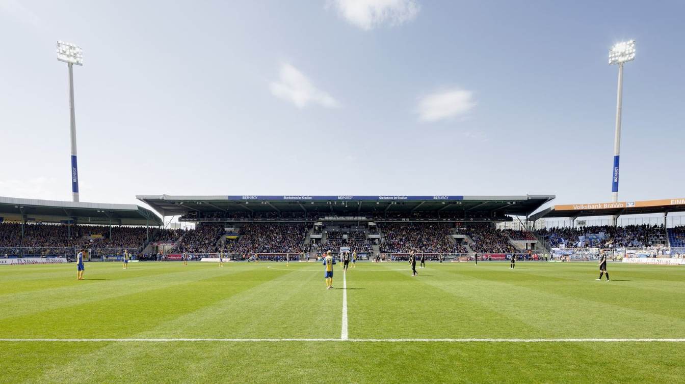 Eintracht-Stadion