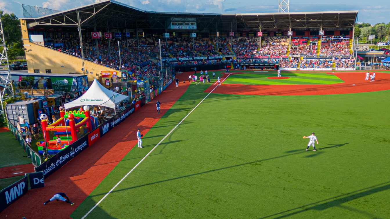 Stade Canac
