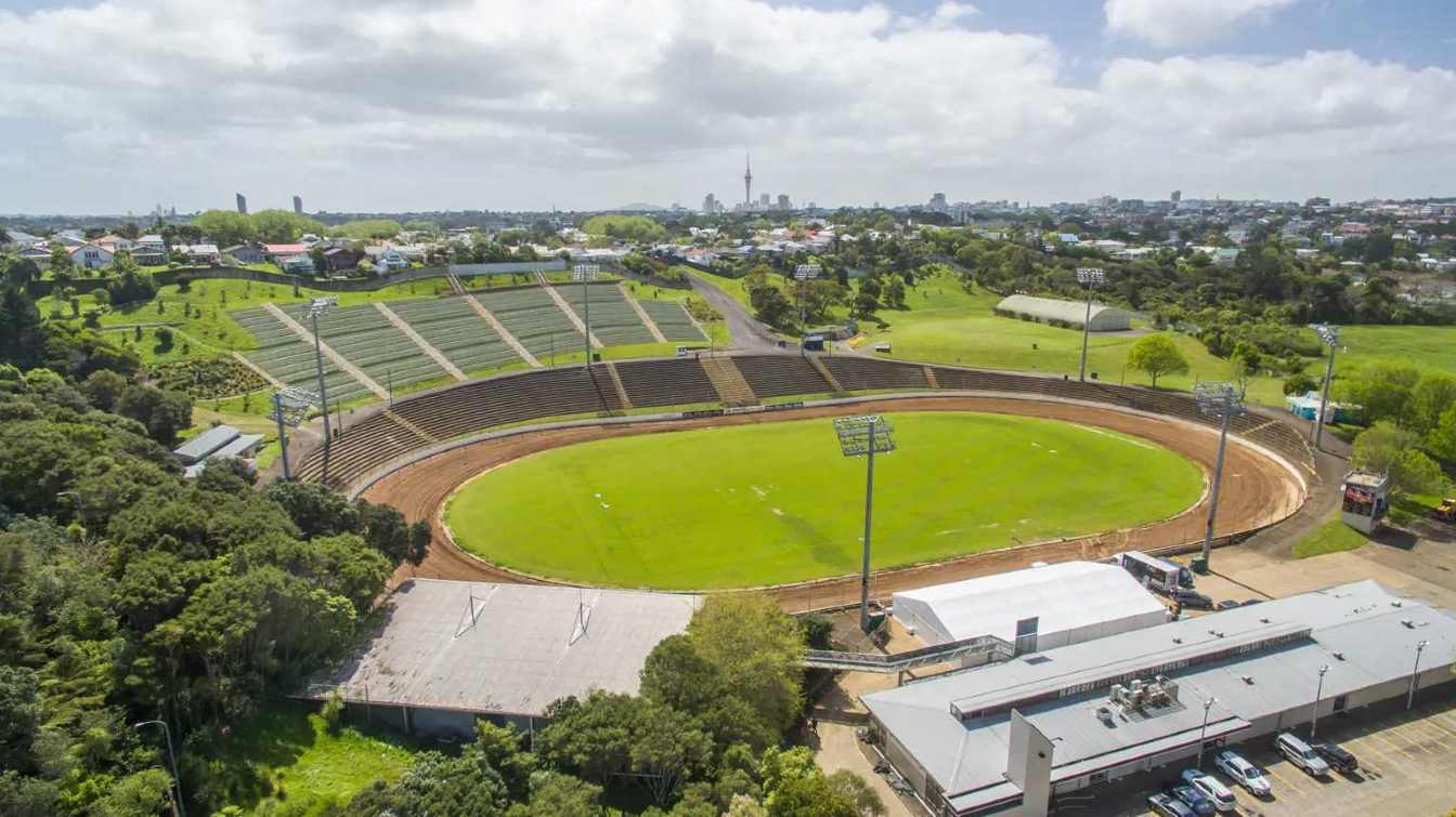 Western Springs Stadium