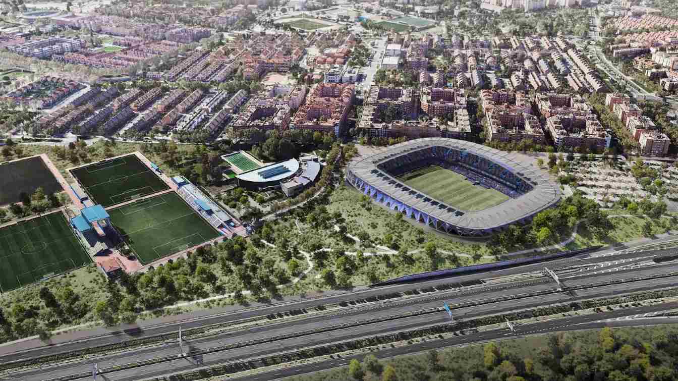  The Coliseum modernization project, already underway, increases the stadium's marketing appeal.